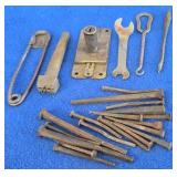 Lot of Miscellaneous Hardware