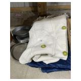 Linens & Baking Pans
