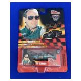 SIGNED racing Champions Signature Driver Series