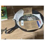 Sidney Cast Iron #9 Skillet