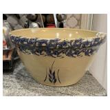 Roseville, Ohio Stoneware Pottery Bowl