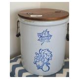 6 Gallon Western Stoneware Crock