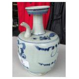 Vintage Chinese Blue & White Ceramic Vessel