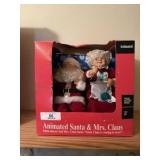 Animated Santa & Mrs. Claus