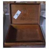 Chicago Golf Club Wooden Cigar Box