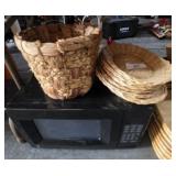 Microwave & Baskets