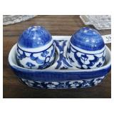 Hand Painted Salt / Pepper Shakers