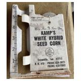 Kamp's White Hybrid Rain Guage