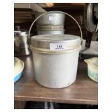 2 Aluminum Pans