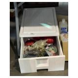 Organizer with Vintage Holiday