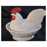 Westmoreland Rooster on Nest w/Lattice Rim