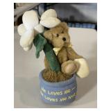 Boyds Bear Collectible