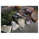 2 Boxes of Vintage Ornaments & Holiday Dï¿½cor