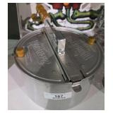 Vintage Whirley Pop Popcorn Popper