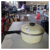 Vintage Club Aluminum Pot & Lid