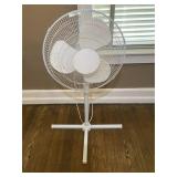 3 Speed Adjustable Floor Fan