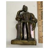 Seated Lincoln Figural Statue / Bookend