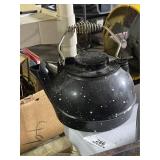 Cast Iron Kettle & Lid