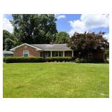 BRICK 3 BED, 3 BATH HOME w/ FINISHED BSMNT