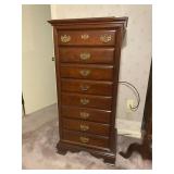 8 Drawer Lingerie Chest