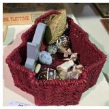 Vintage Ornaments & Collectibles