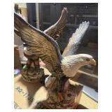 2 Eagle Figures