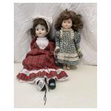 2 Dolls
