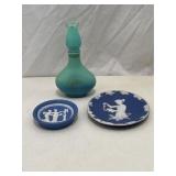 Avon Rapture Cologne Bottle and 2 Small Plates