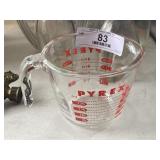 Pyrex 1 Cup Measure