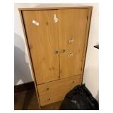 Wardrobe / Cabinet