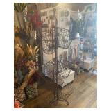 Metal Wire Basket Display Rack / Stand