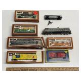 Tyco HO Train Cars & L&N Diesel Lot