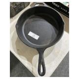 Seasoned Lodge Cast Iron Skillet