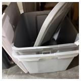 2 Totes & Lids