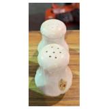Porcelain Salt / Pepper Shaker Set
