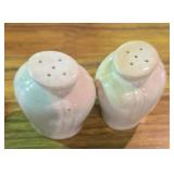Porcelain Salt / Pepper Shaker Set