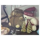 Holiday Figurines & Plush