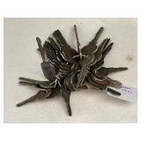 35 Brass House Keys