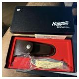 Boxed Schrade Scrimshaw Folding Knife