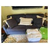 Flexsteel Queen Sleeper Sofa & Bedding