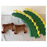 GeoTrax Curved Elevation Bridge Track Pack
