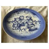 Vintage 1975 Blue & White Christmas Plate