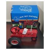 Ertl Farmall Super M-TA