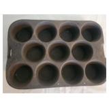 Wagner Cast Iron Muffin Pan