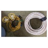 Approx 100ft 12 Guage 600V Wire & Shop Light