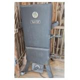 Dyna-Glo Smoker