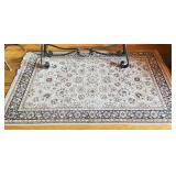 4'6'x 7' Area Rug