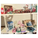 2 Shelves Xmas Accessories