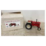 IH 1206 Die Cast Tractor IH 1206 Die Cast Tractor