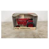 IH 966 Die Cast Tractor IH 966 Die Cast Tractor